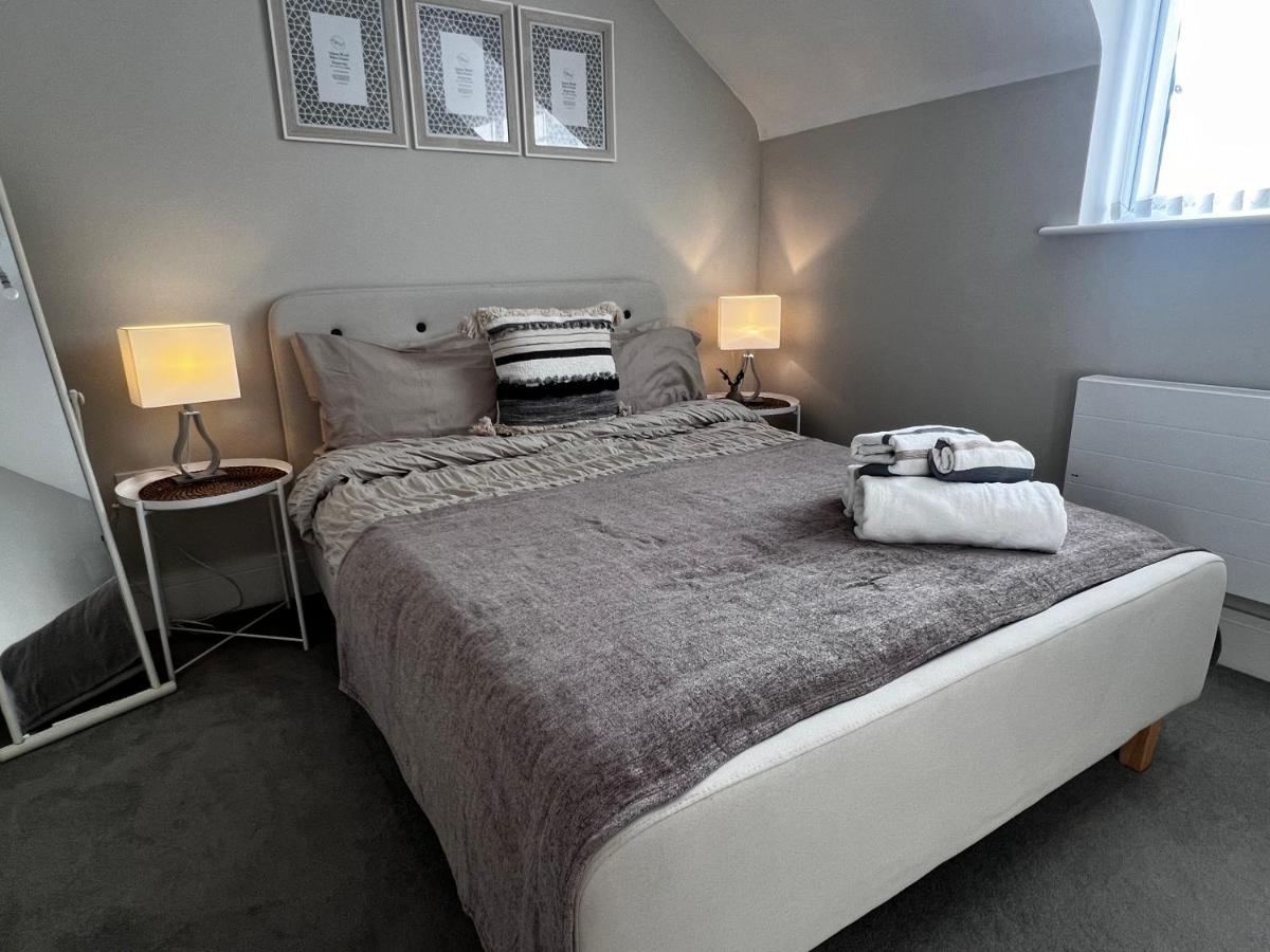 Lakeside Lux Bedroom With Parking, M4 Jct 11, Next To Train Station Reading Eksteriør bilde